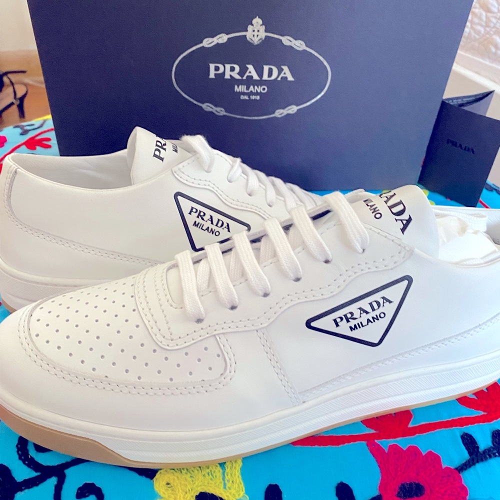 Prada sneakers size 40 (US 10)in white 🤍